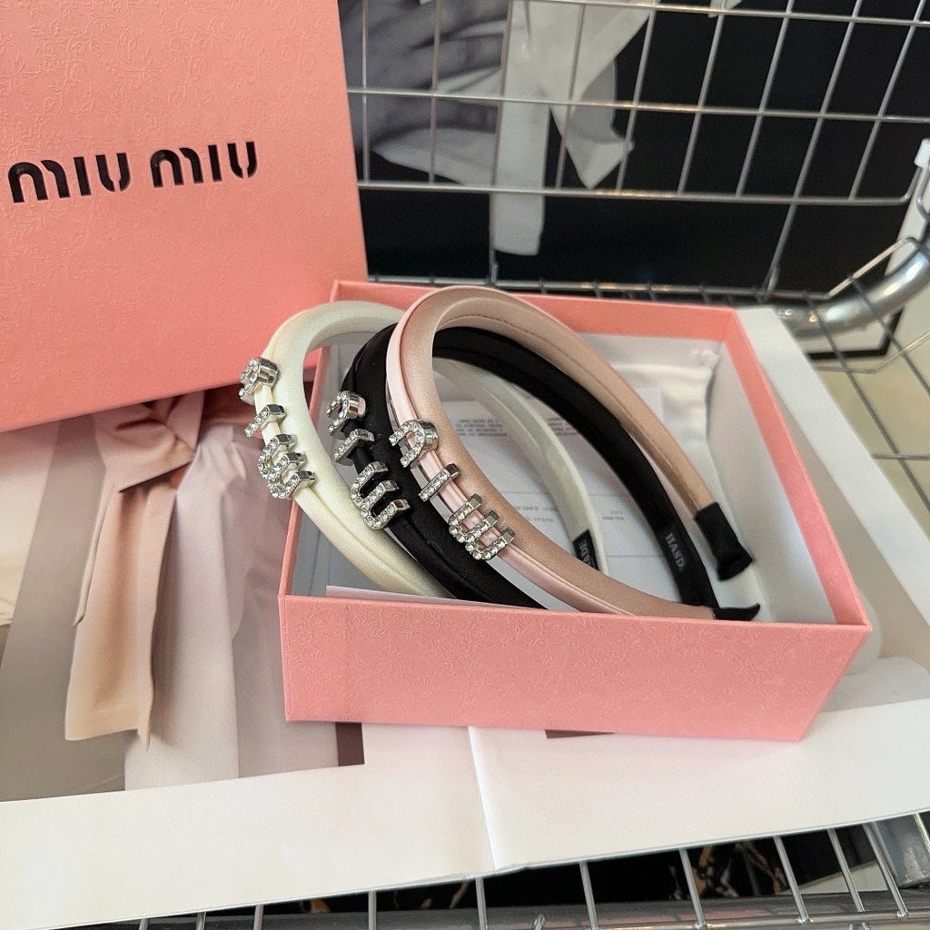 CHANEL SILK HAIRBAND ATTACHED CRYSTAL LOGO LIGHT PINK 196476