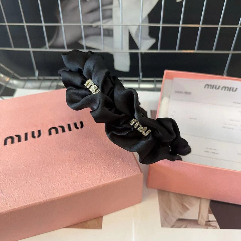 CHANEL CRYSTAL LOGO HEADBAND IN BLACK WRINKLED SILK 412522