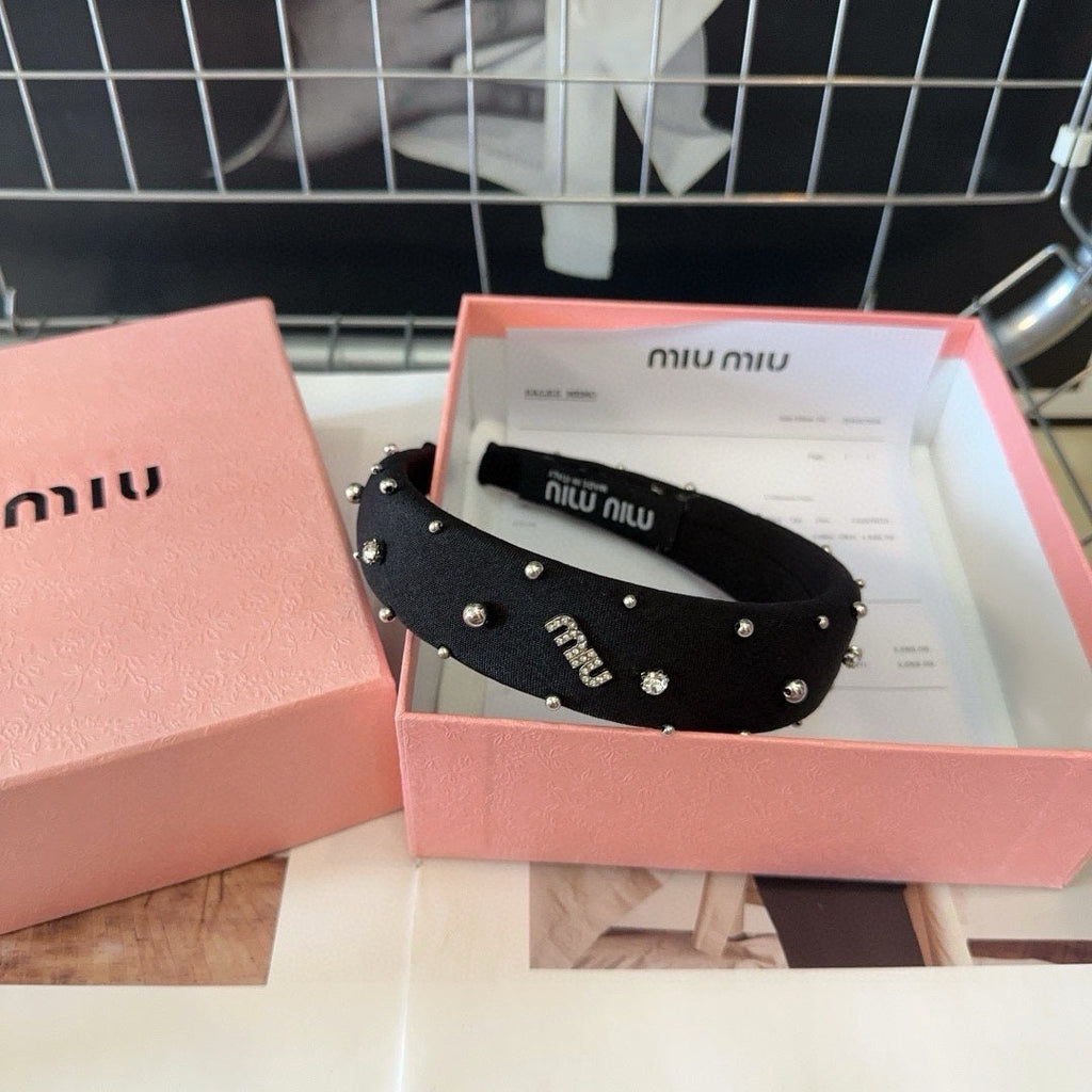 CHANEL THICK HEADBAND ATTACHED BEADED IN BLACK FABRIC 429361