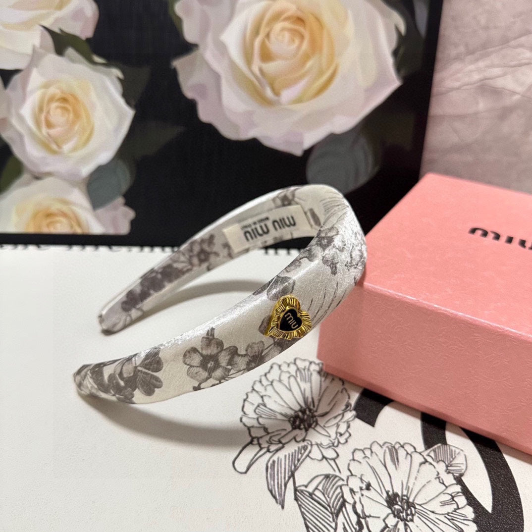CHANEL SILK THICK HEADBAND WHITE FLOWER PRINT 239958