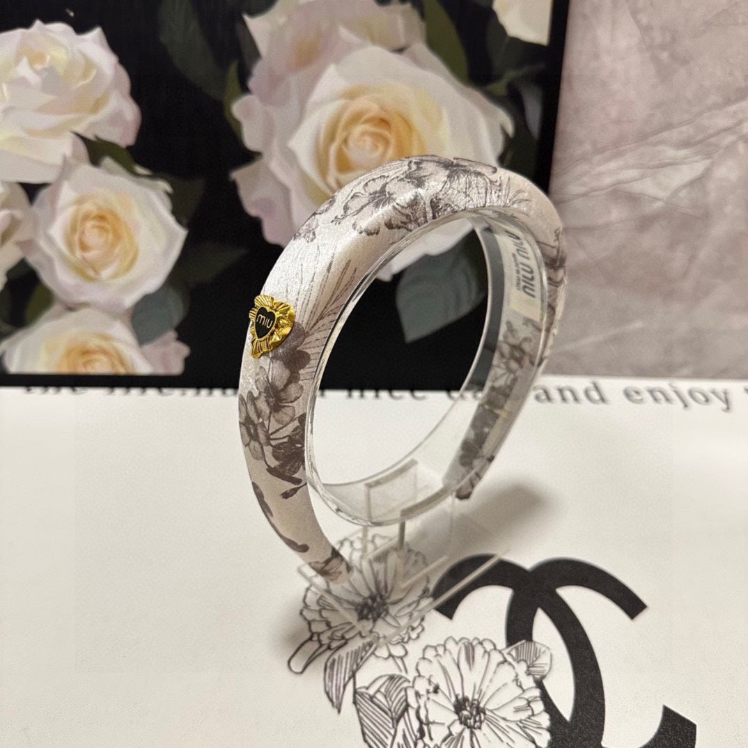 CHANEL SILK THICK HEADBAND WHITE FLOWER PRINT 239958