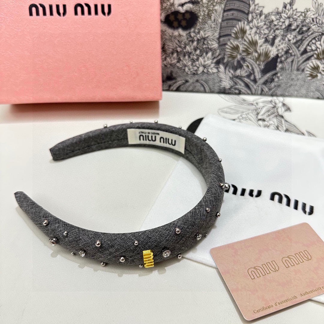 CHANEL THICK HEADBAND IN GRAY FABRIC ATTACHED RHINESTONES 338951