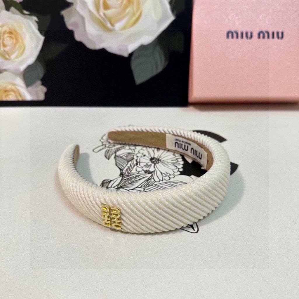 CHANEL THICK HEADBAND IN WHITE CORDUROY 412477