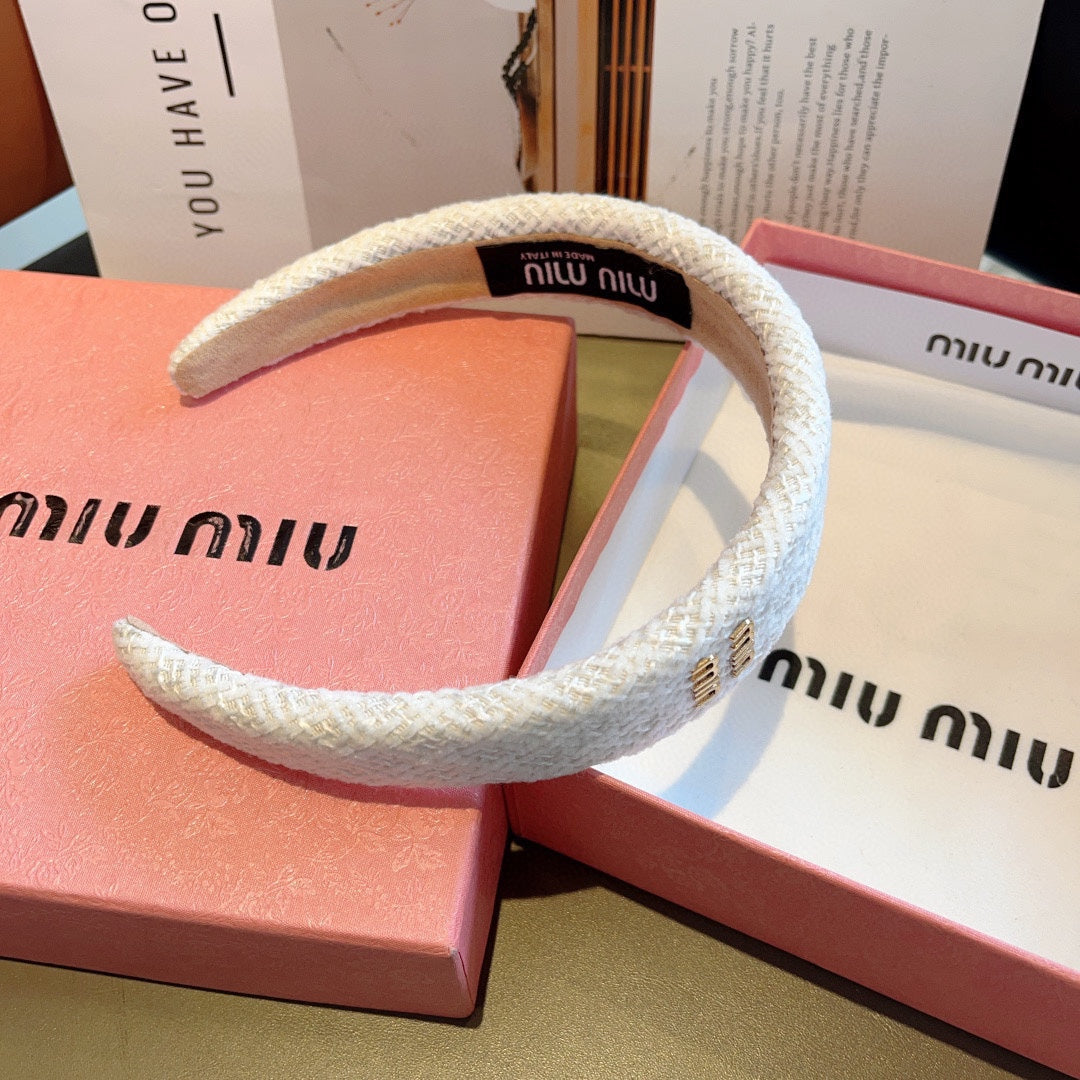 CHANEL SIMPLE HAIRBAND IN WHITE TWEED 282733