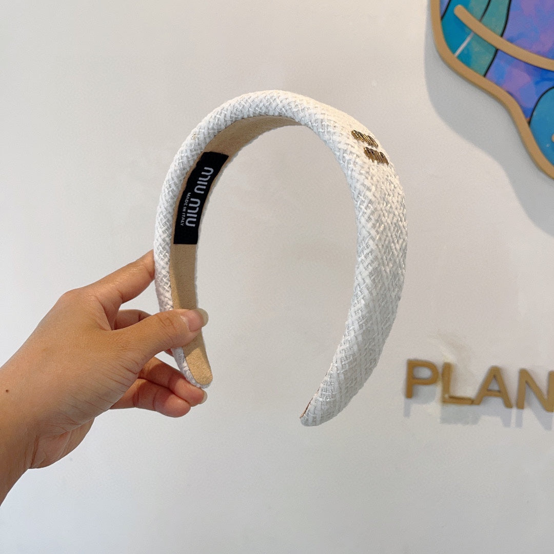 CHANEL SIMPLE HAIRBAND IN WHITE TWEED 282733