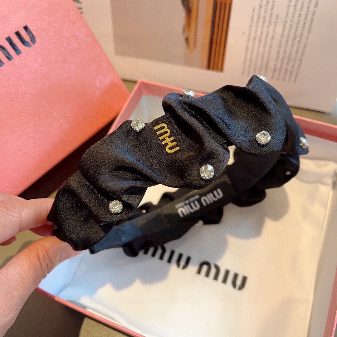 CHANEL HEADBAND ATTACHED DIAMONDS IN BLACK SILK 412434