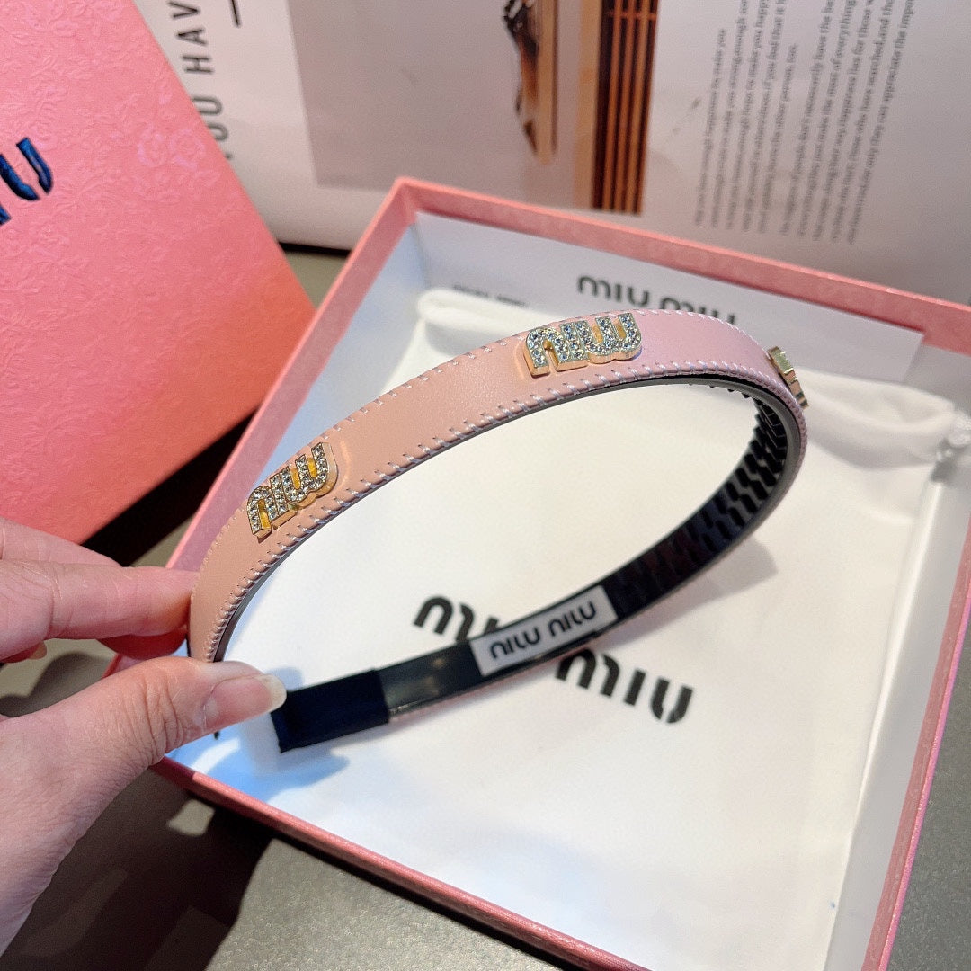 CHANEL HEAD BAND IN LIGHT PINK LAMBSKIN AND RESIN 417297