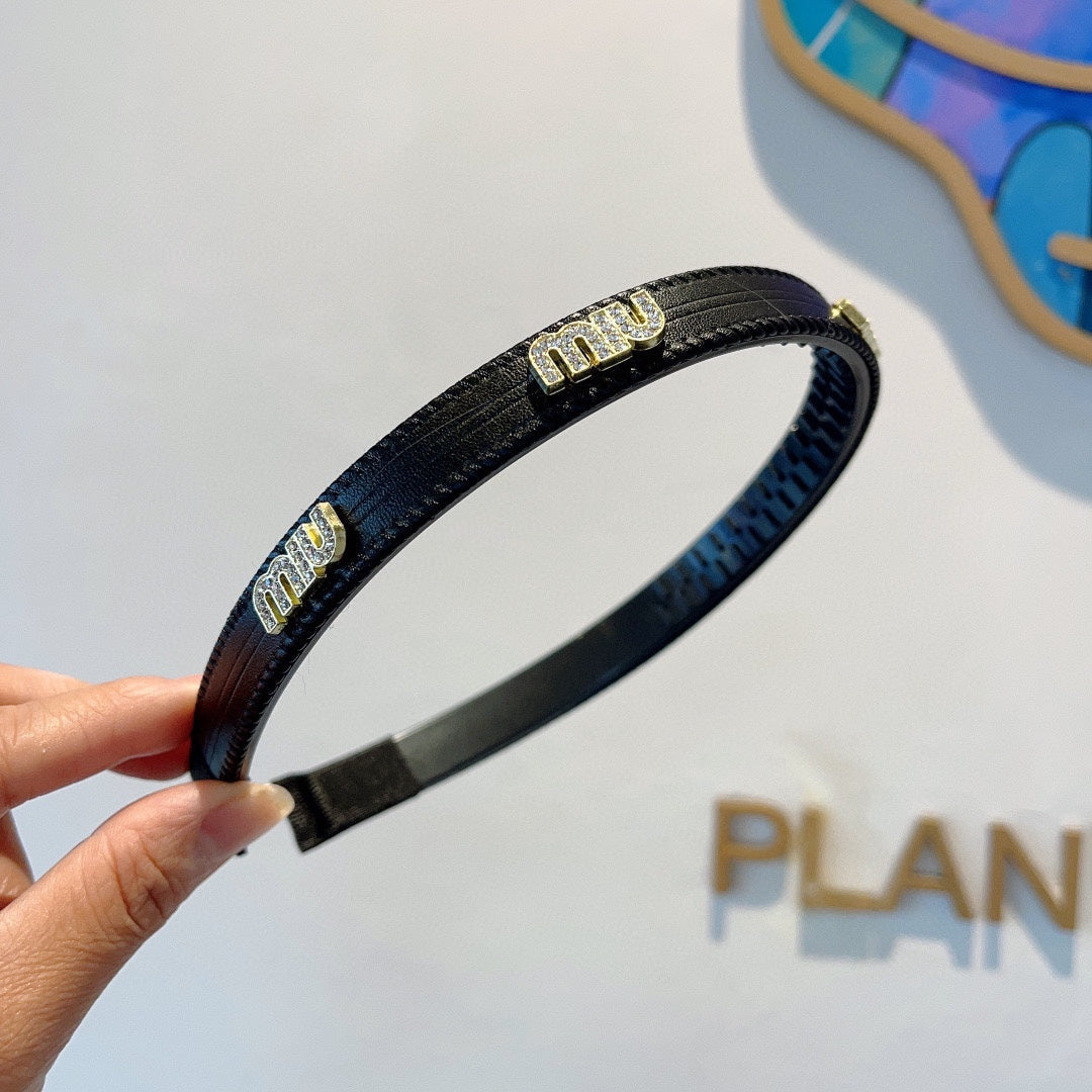 CHANEL HEAD BAND IN BLACK LAMBSKIN AND RESIN 417299