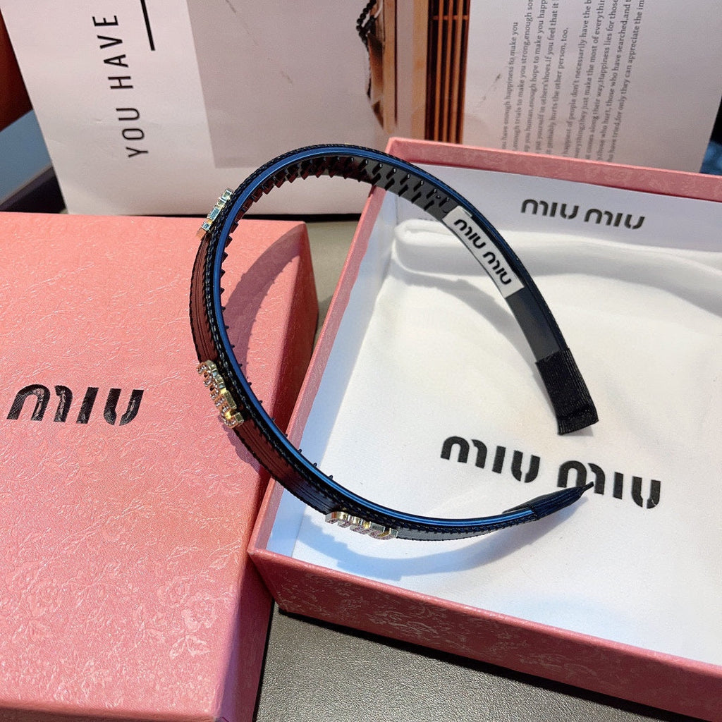 CHANEL HEAD BAND IN BLACK LAMBSKIN AND RESIN 417299
