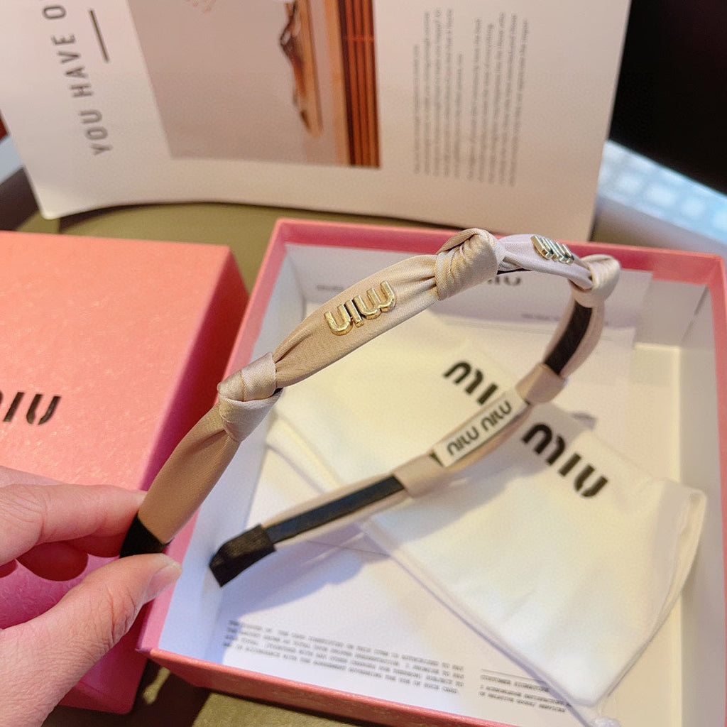 CHANEL HEADBAND GOLD LOGO IN BEIGE SILK 417302