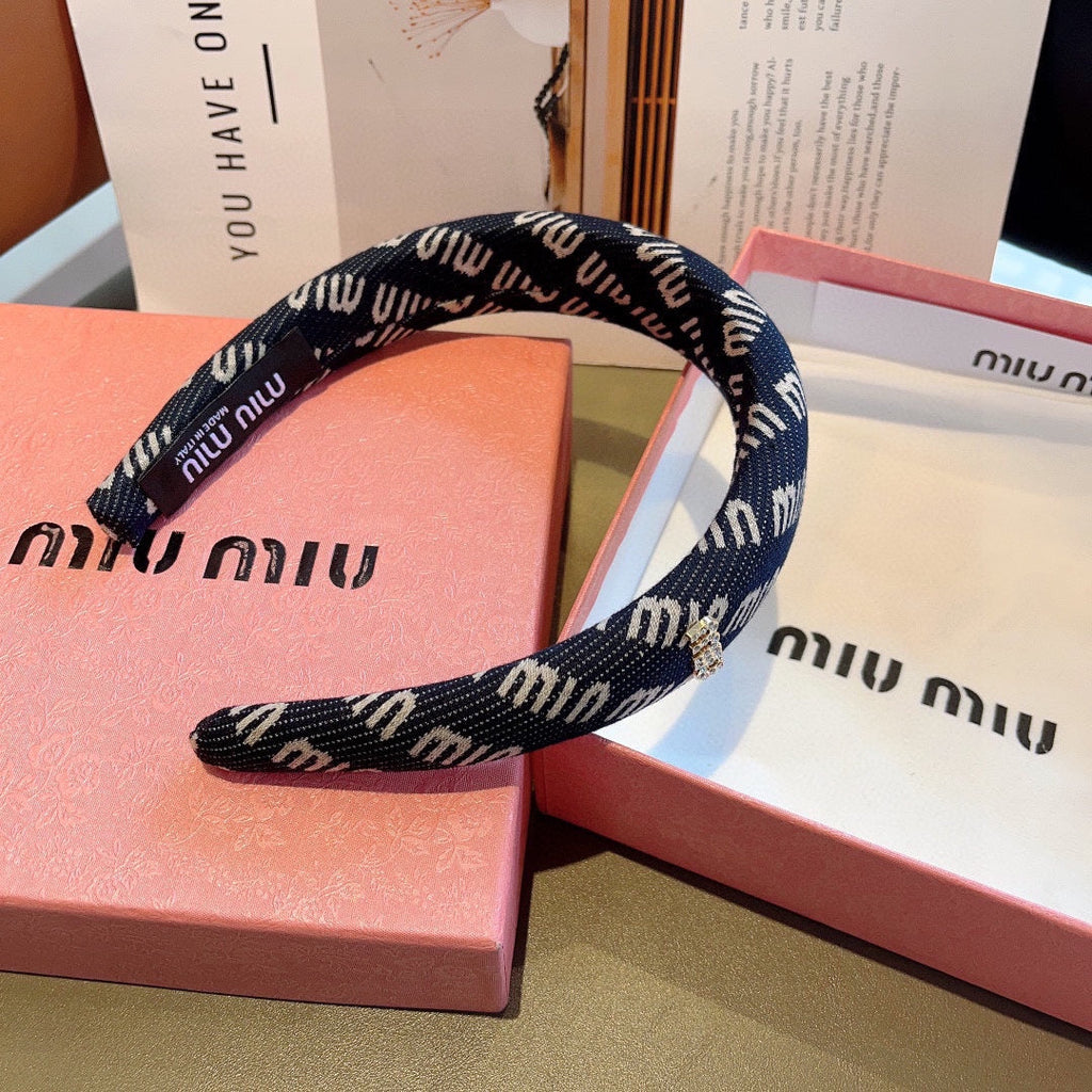 CHANEL THICK HAIR BAND IN NAVY BLUE KINITTED FABRIC 420636