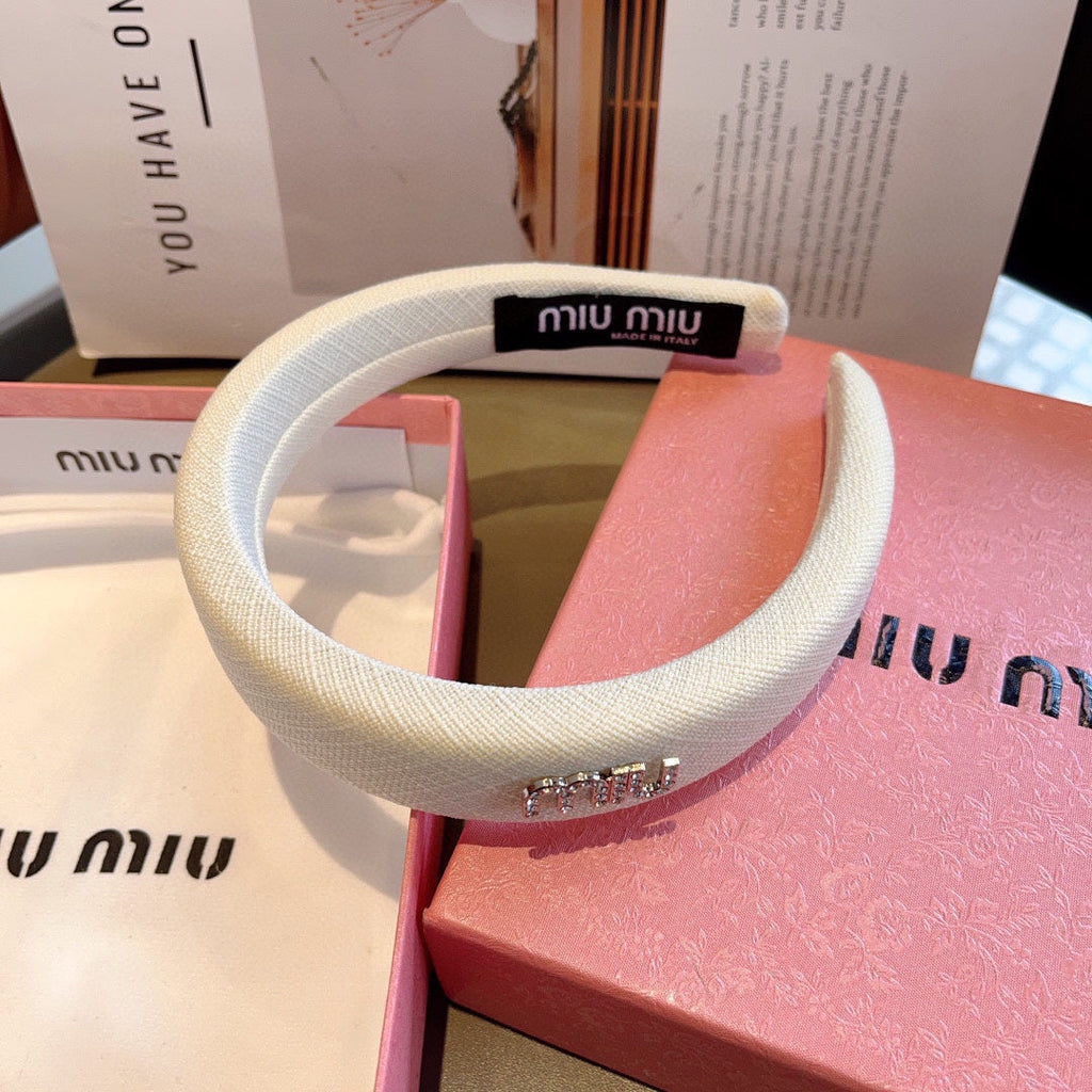 CHANEL THICK HAIR BAND IN WHITE RAW FABRIC 423576