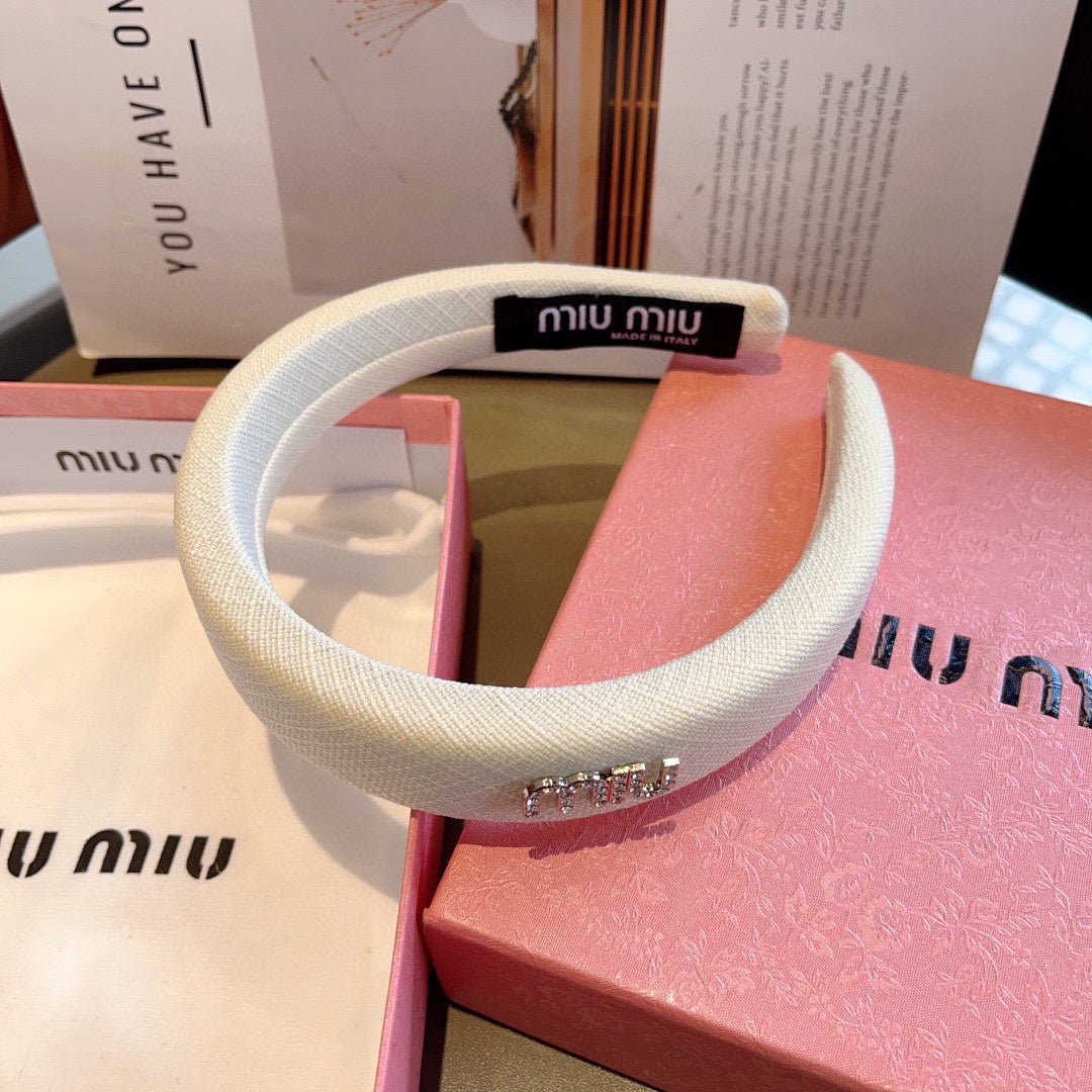 CHANEL THICK HAIR BAND IN WHITE RAW FABRIC 423576