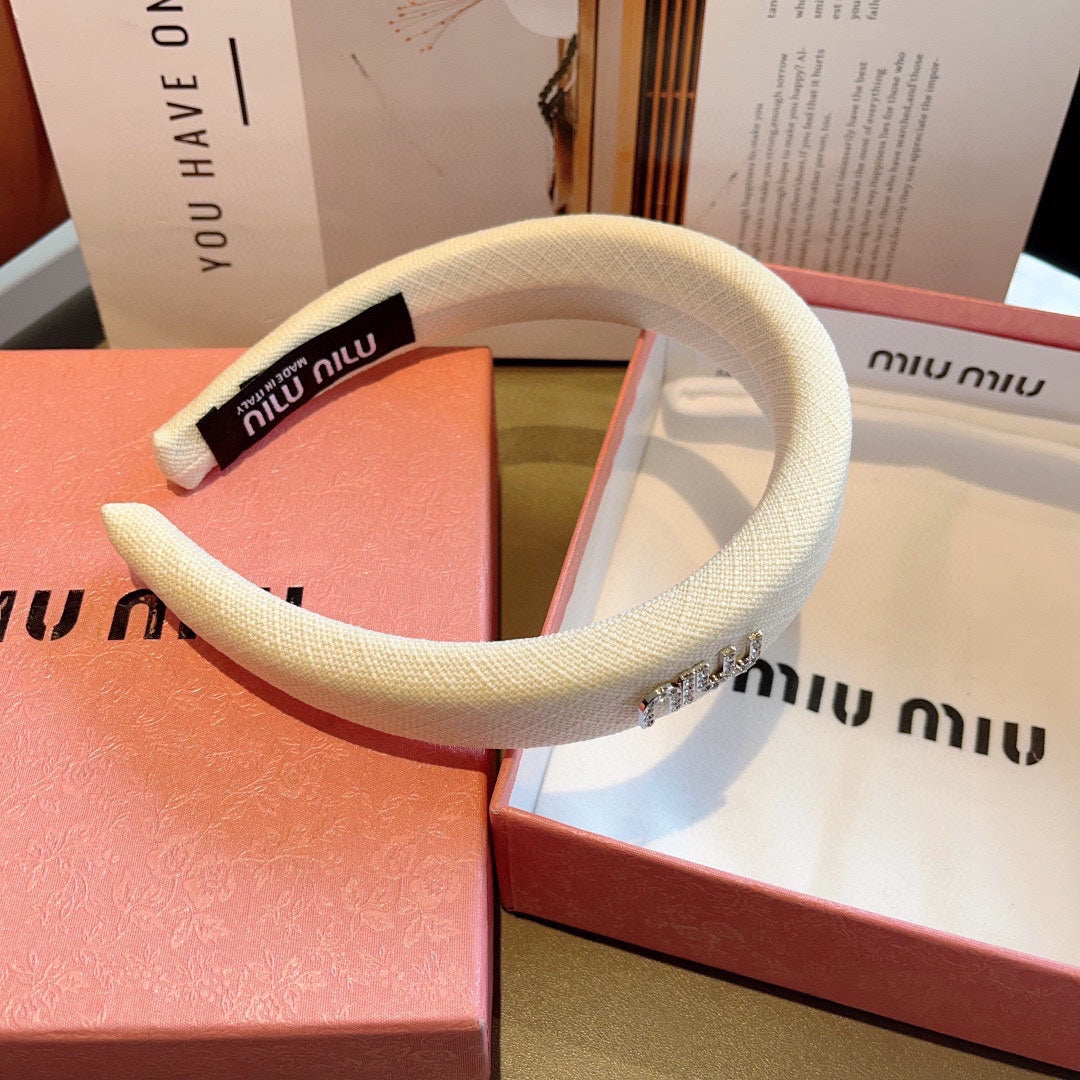 CHANEL THICK HAIR BAND IN WHITE RAW FABRIC 423576