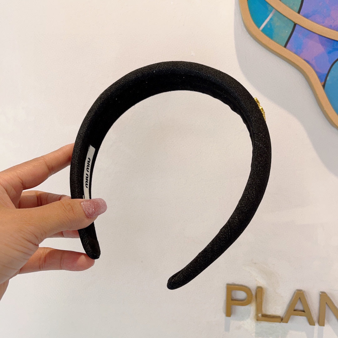 CHANEL THICK HEADBAND IN BLACK DENIM GOLD LOGO 425463