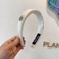 CHANEL THICK HEADBAND IN WHITE FABRIC 432778