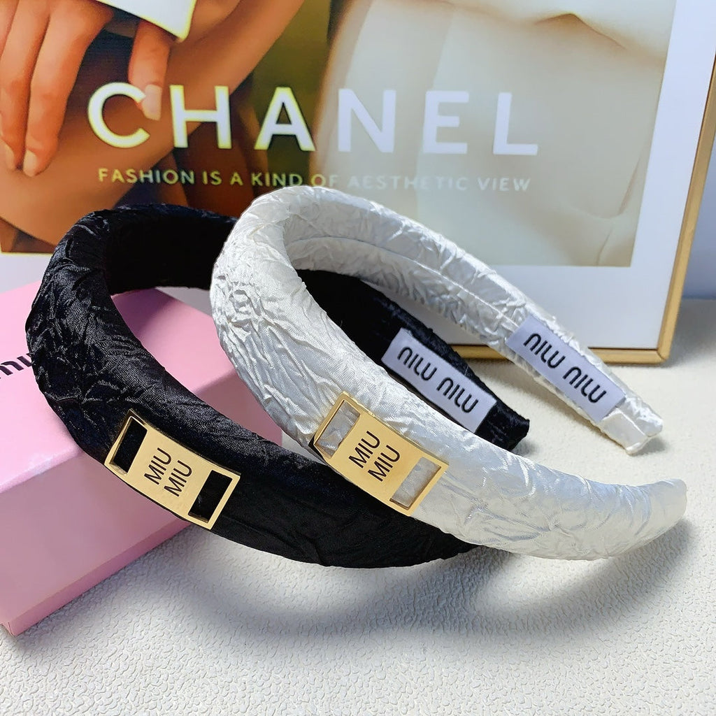 CHANEL THICK HEADBAND IN WHITE WRINKLED FABRIC 171268