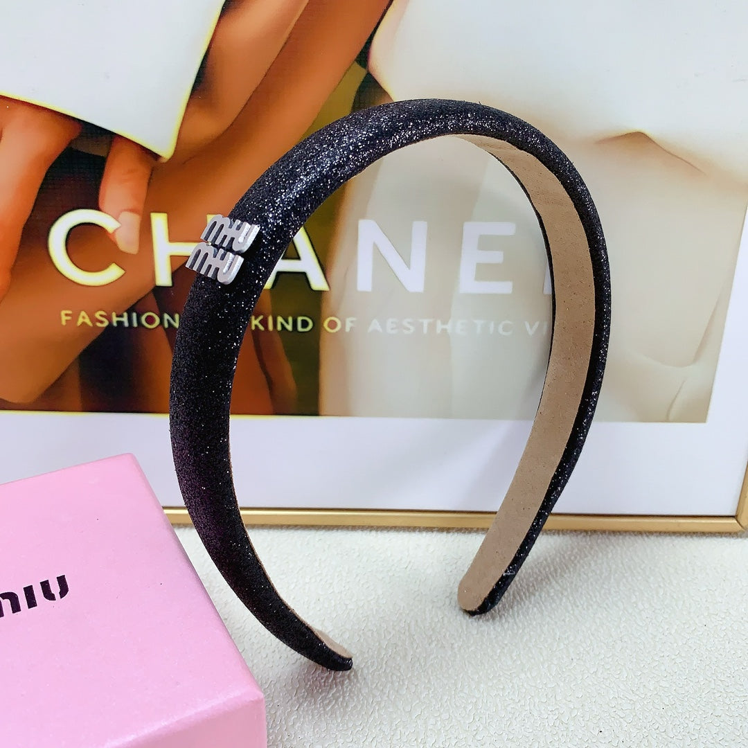 CHANEL HEADBAND IN BLACK GLITTER FABRIC 174109