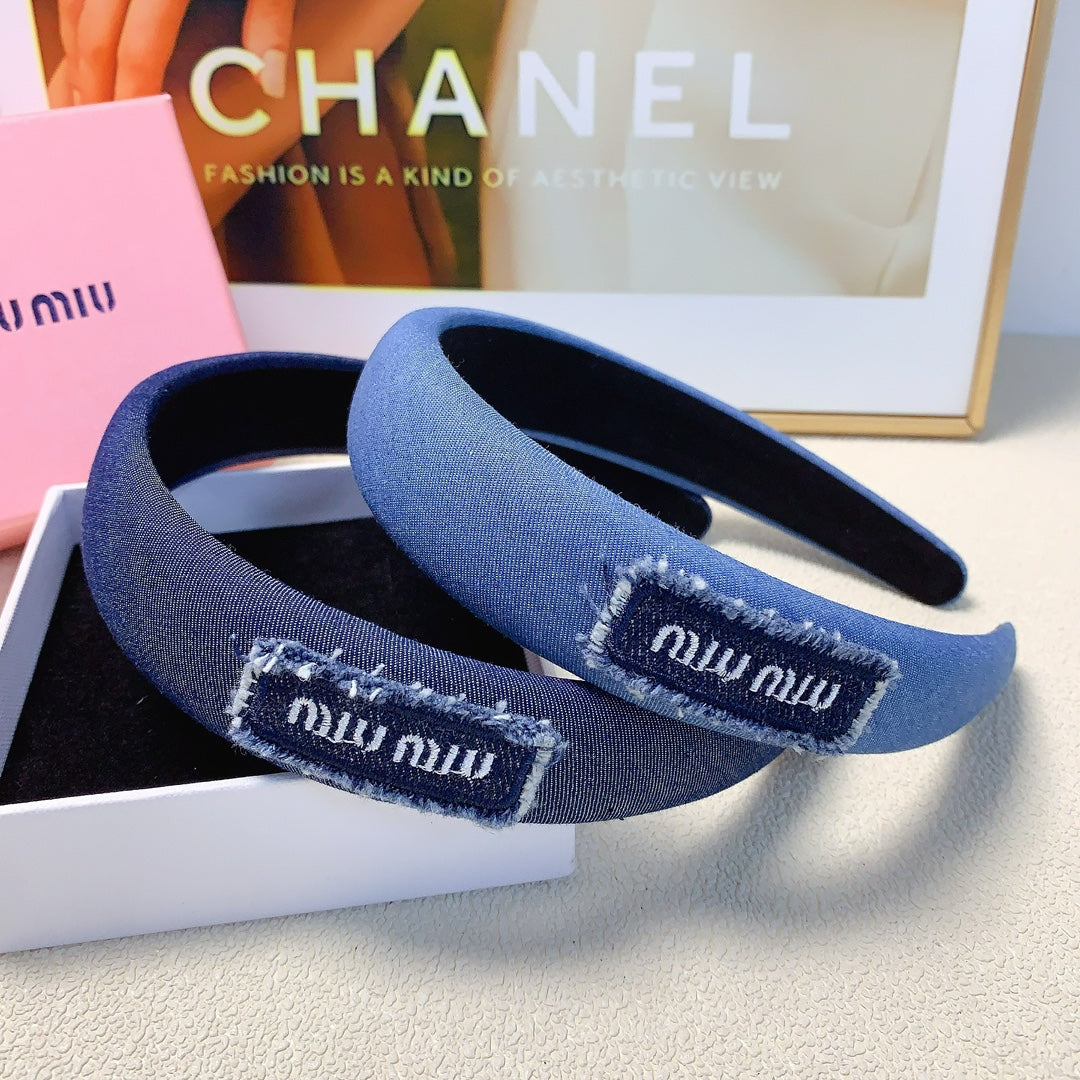 CHANEL THICK HAIRBAND IN CLASSIC BLUE DENIM EMBROIDERED LOGO 217589